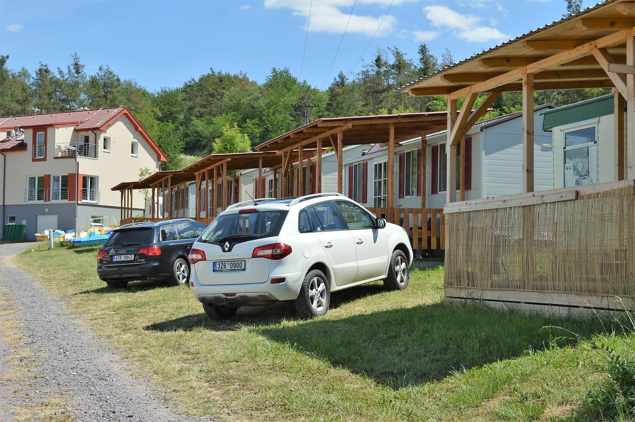 Mobilheimy U Prehrady Otel Horní Dunajovice Dış mekan fotoğraf